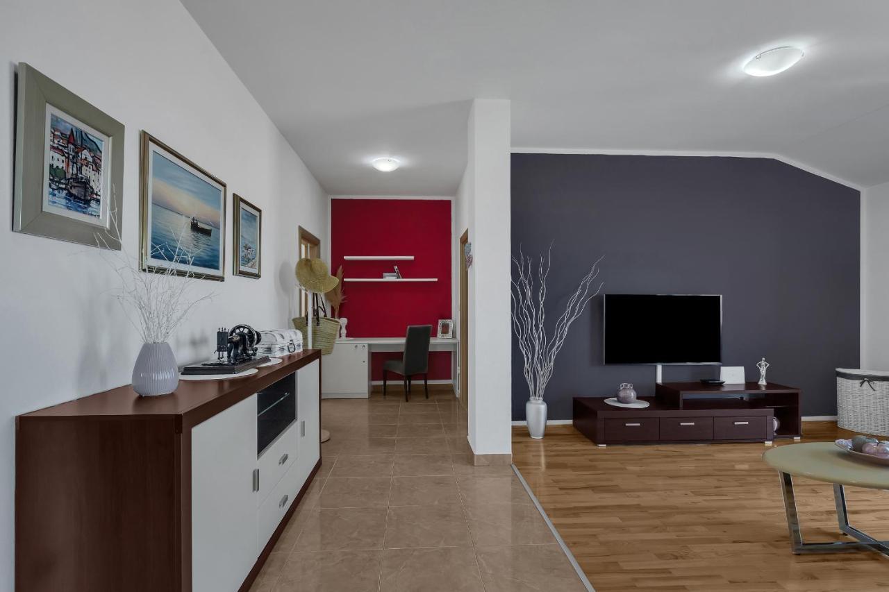 Stunning City View Apartment Makarska Kültér fotó